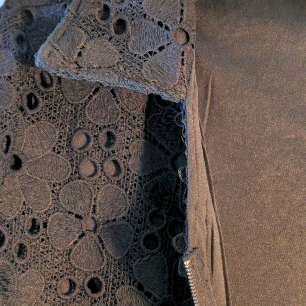 Creation Lace Jacket - Picture 3 of 4